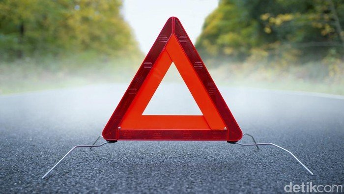 Tragedi Pemotor di Jl MT Haryono: Dagu dan Dahi Robek Akibat Lubang Berbahaya!