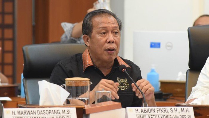 **Waka Komisi VIII DPR Desak Pembayaran Tunjangan Guru Madrasah Sebelum Lebaran 2026**