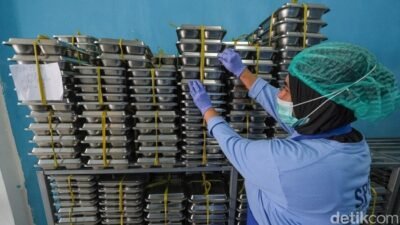 **BGN Wajibkan SPPG Buat Medsos, Unggah Menu dan Harga MBG untuk Transparansi**