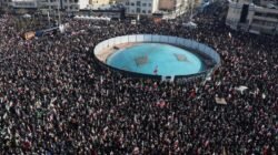 Solidariitas Masyarakat Iran: Ribuan Orang Bersumpah Setia pada Mojtaba Khamenei