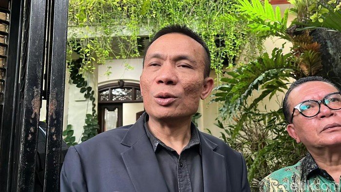 Polemik Ijazah dan Rismon yang Berbalik Arah: Krisis Kepercayaan di Dunia Pendidikan