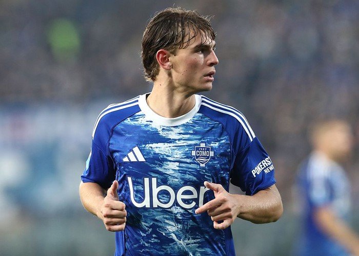 **Bimbang Hati Nico Paz: Real Madrid Genjot Kembalikan Pemain dari Como**