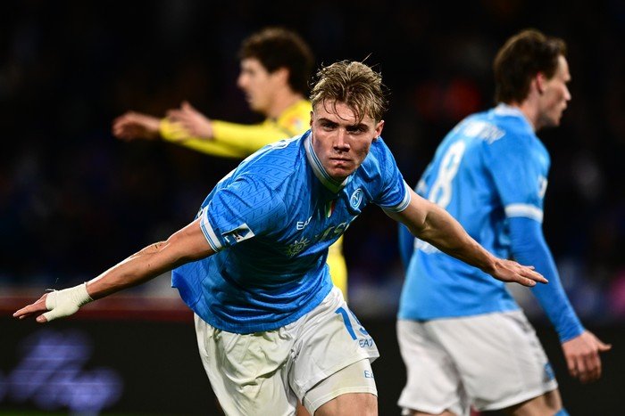 **Napoli Pastikan Permanenkan Rasmus Hojlund Dengan Investasi 50 Juta Euro!**