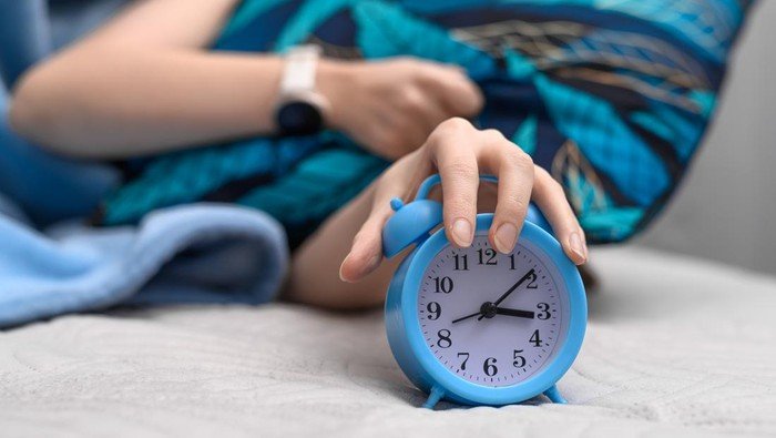 Tidur Kurang dari 7 Jam? Ini Risiko Fatal yang Menyertainya