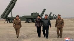 “Uji Rudal Balistik: Kim Jong Un Ancam Guncangkan Keseimbangan Nuklir Dunia”