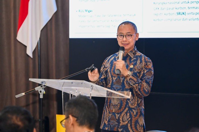 1. Harga Minyak Meningkat, Defisit APBN Terancam: Eddy Soeparno Berikan Saran Strategis