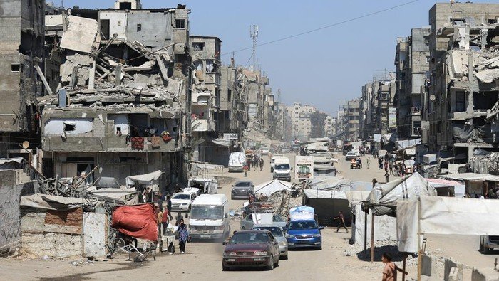 **Serangan Israel Hantam Kendaraan Polisi di Gaza, 8 Orang Tewas dalam Aksi Mengejutkan**