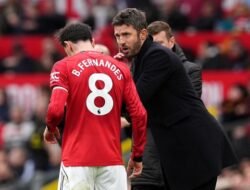 Carrick: MU Pastinya Tak Mau Kehilangan Bruno Fernandes, Pemain Kunci di Anfield