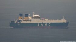 **Iran Tutup Selat Hormuz, Trump Ancam Konsekuensi bagi Sekutu yang Tidak Mendukung**