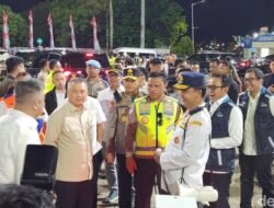 Menhub-Kakorlantas Tinjau Pelabuhan Merak dan Ciwandan, Temui Para Pemudik, Pastikan Perjalanan Aman!