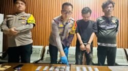 [Pria Parung Jatuh dalam Jaringan ‘T-Rex’ dan 200 Bong, Kejahatan Narkoba Terungkap!](https://www.contoh.com)