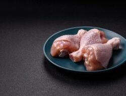 “Waspadai! Ini 5 Ciri Daging Ayam Tak Sehat yang Sering Disebarkan di Pasar”