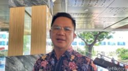 “Eid Mubarak Jakarta di Bundaran HI: Lalin Direkayasa, Rasa Bersyukur Terpancar”