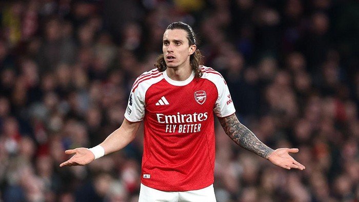 Riccardo Calafiori dan Blok Kalajengking yang Menyelamatkan Arsenal dari Kebobolan