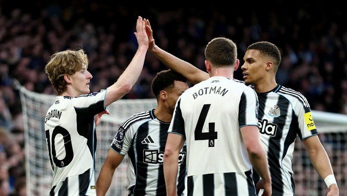 **Newcastle Sambangi Barca dengan Pede, Menantang Dominasi Raksasa Spanyol!**