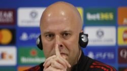 “Slot Soal Frustrasinya Fans Liverpool: Apakah Salah Semuanya di Anfield?”