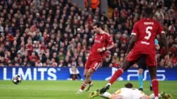 **Penalti Salah Gagal, Liverpool Ungguli Galatasaray 1-0: Menjelang Kemenangan**
