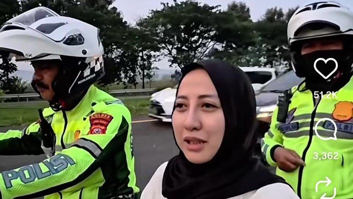 Polisi Naik Moge Antar Istri yang Ketinggalan di Rest Area saat Mudik Viral!
