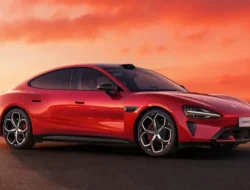 **Mobil Xiaomi SU7 Terbaru, Rilis 8 Jam, Banjir 15 Ribu Pemesanan**