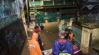 Banjir Mendominasi 9 RW di Ciracas, Jaktim: Penyebab dan Dampak Hari Lebaran