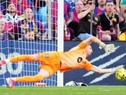 “David Raya: Barcelona Menang karena Joan Garcia!”