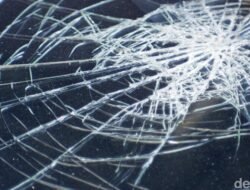 Diduga Ngantuk, Pemotor Ayah dan Anak Terperosok ke Parit di Puncak Bogor – Update 1